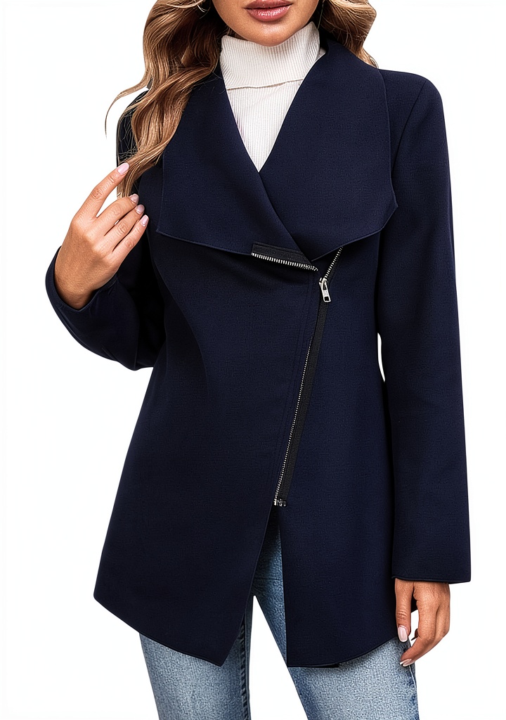 Manteau femme hiver porté en extérieur par temps froid